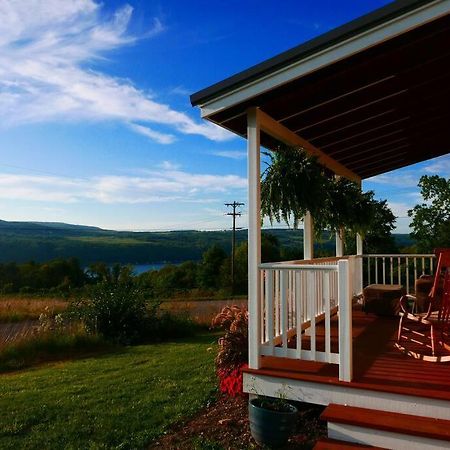 Vineyard Farmhouse With Hot Tub & Lake Views Hammondsport Exterior foto